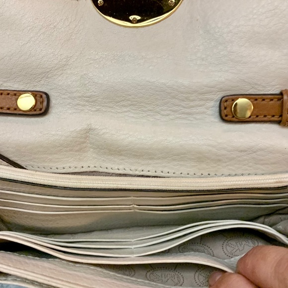 Gently used Michael Kors Crossbody - Picture 2 of 9